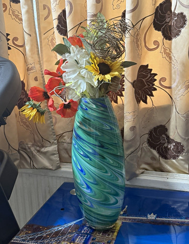 Blue green swirl glass - blue,