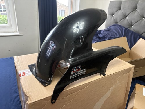 T300 triumph trident rear - triumph,