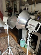 Pair Vintage Photax No.2 Stand Photax 3200k Head White Interfit