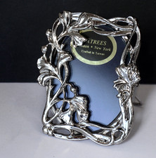 Art Nouveau Design Mini Metal Picture Photo Frame by Sixtrees, Oval Aperture