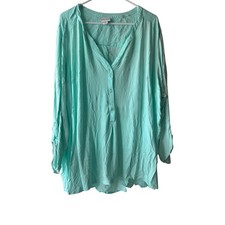 AVA & VIV Women's 4X Button