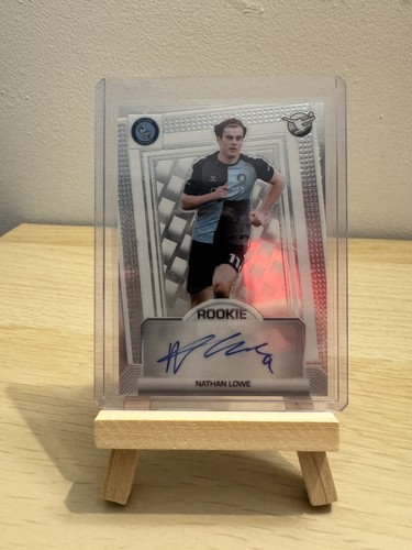 Nathan lowe base rookie - rookie, auto