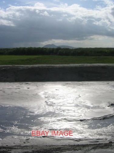 Photo ash lagoon with - ,