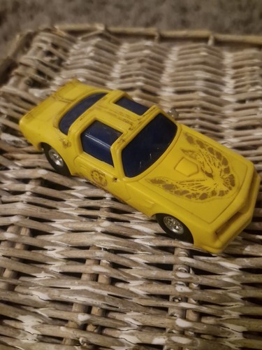 Vtg artin yellow - yellow, firebird