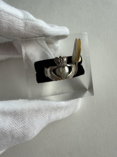 Irish sterling silver claddagh - sterling,