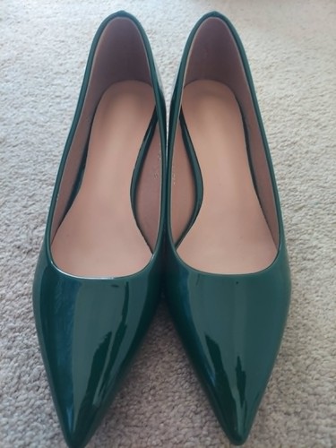 Emerald green glossy pumps - emerald,