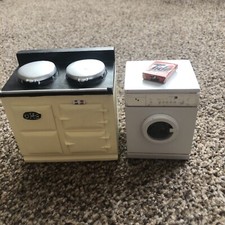 Miniature Dolls House Kitchen Range & Automatic Washing Machine + Washing Powder