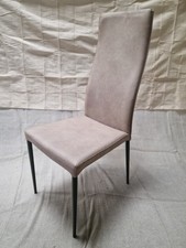 Kesterport Luxury Dining Table