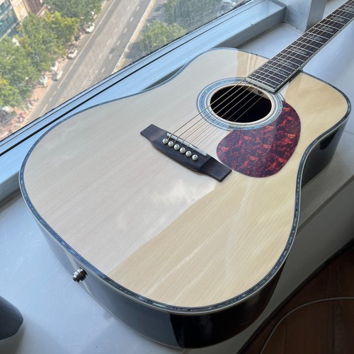 Natural acoustic guitar - natural,