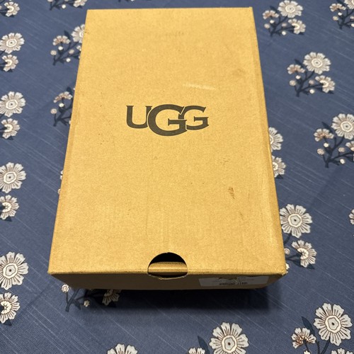 Ugg dakota slippers size - ugg,