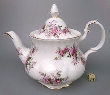Large Royal Albert Teapot
