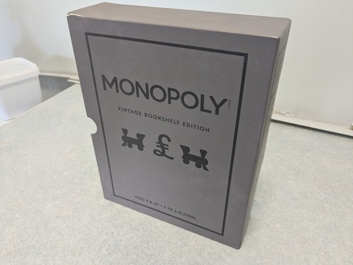 Monopoly vintage bookshelf - monopoly,