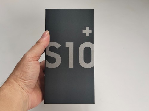 Boxed samsung galaxy s10 - boxed,