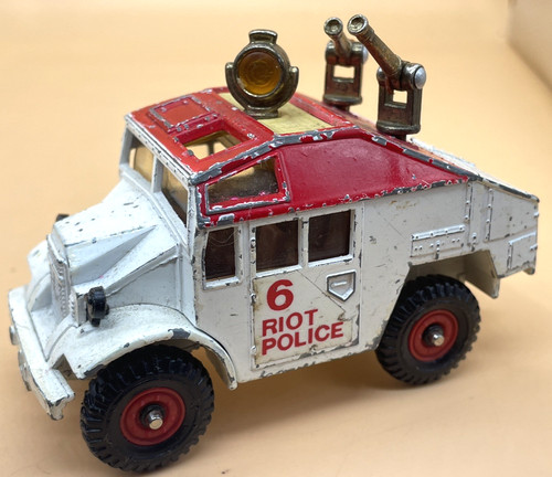 Corgi 422 riot police quad - corgi,