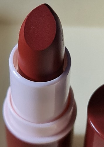 Lipstick matte - 17.,