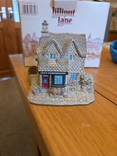 Lilliput Lane: Village Shop -