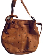STUDDED DEENA OZZY CROSSBODY