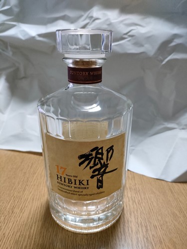 Hibiki years suntory - years,