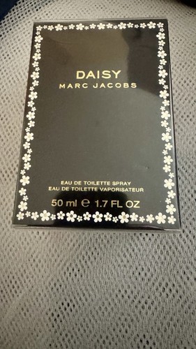 Daisy marc jacobs eau - daisy,