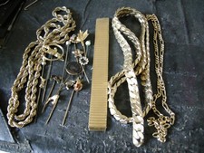 COLLECTION OF VINTAGE QUALITY STICK PINS &SCRAP ROLLED/PLATED CHAINS ETC