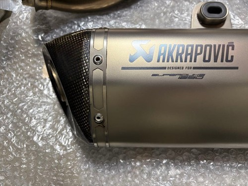 Akrapovic slip exhaust - slip-on,
