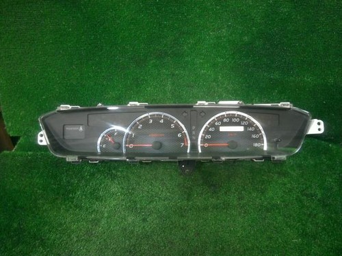 Jdm toyota voxy noah azr60g - voxy,