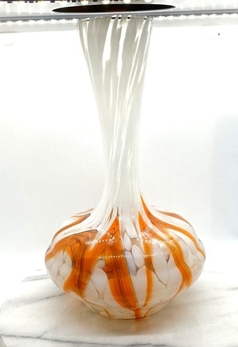 Large orange and white - orange, art