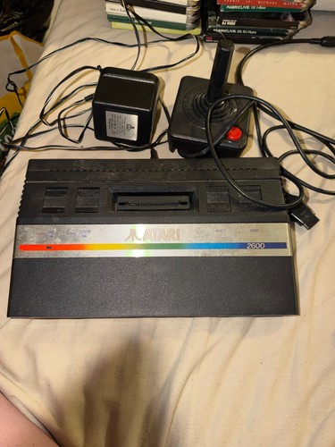 Atari 2600 console and games - 2600,