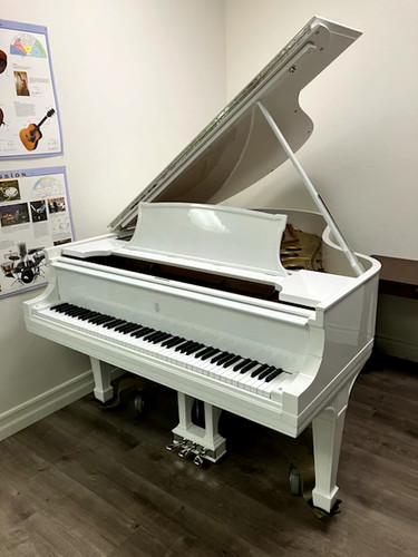 Steinway sons model o - o, snow