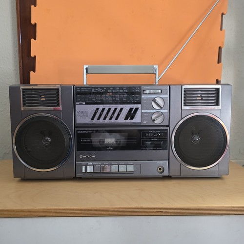 Hitachi trk 9010e rare boombox - rare,