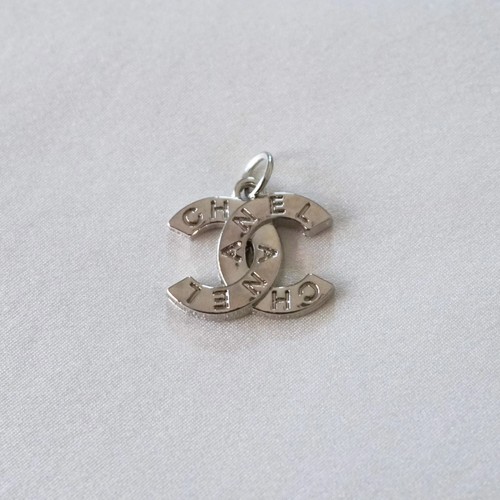 Chanel zipper pull pendant - pull,