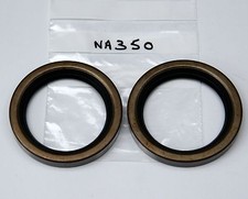 Pair of rear hub oil seals