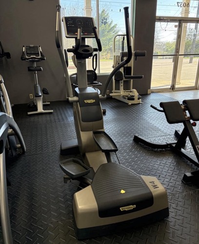 Technogym crossover 700sp - technogym,