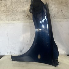 Toyota Avensis T23 Front Wing