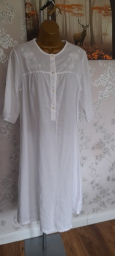 Vezening vintage nightdress - vintage,