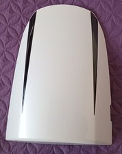 GSX-R 600 K1 Genuine Suzuki Rear Seat Cowl excellent condition White with stripe