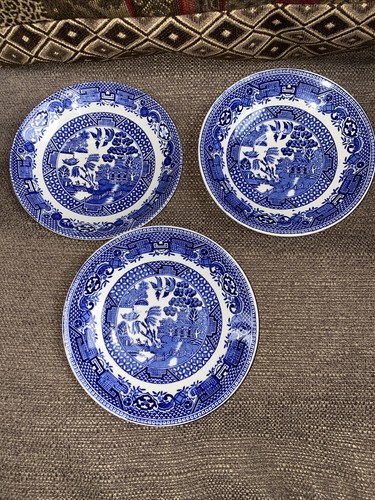 Vintage old willow - old, saucers