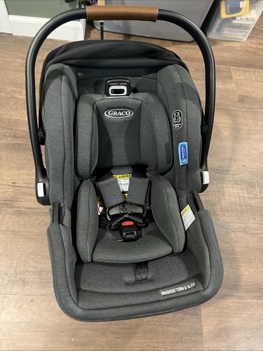Graco snugride turn and slide - and,
