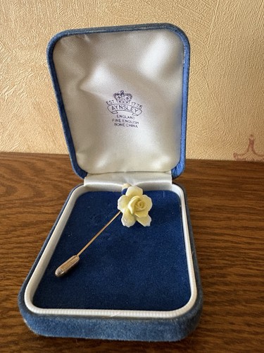 Aynsley bone china pin brooch - pin,