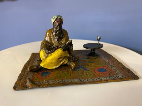Colored bronze sculpture - colored,