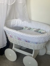 White Wicker Wheels Crib Set Baby Moses Basket with Bedding, And Full Cotton Set