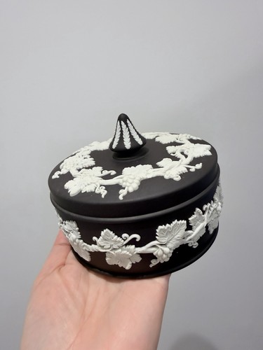 Wedgwood black jasperware - wedgwood,
