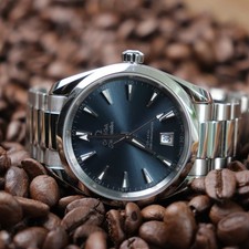 Omega Seamaster Aqua Terra 38 | 2024 | Box & Papers | Ref. 220.10.38.20.03.003