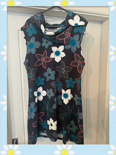Apricot black floral - black,