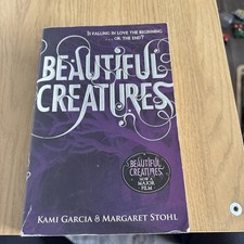 Beautiful Creatures by Margaret Stohl and Kami Garcia (2010, Trade Paperback)