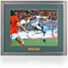 Ray Wilkins England Legend Hand Signed 16x12'' Photograph AFTAL COA