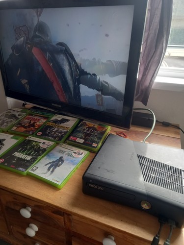 Xbox 360 slim bundle - slim, in