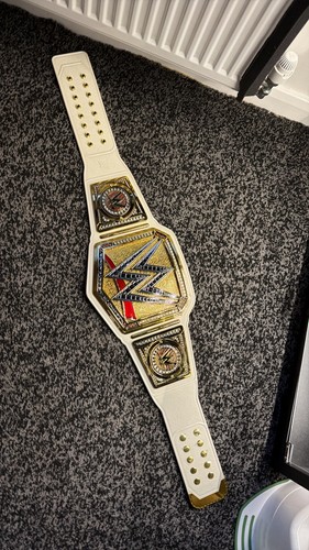 Wwe woman undisputed - woman’s,