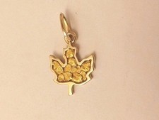 Solid 14ct Gold Maple Leaf Pendant Hallmarked 1.4g 24x12mm Gift Box