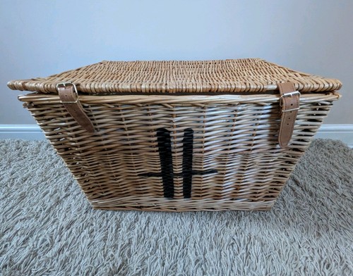 Large harrods wicker basket - large,
